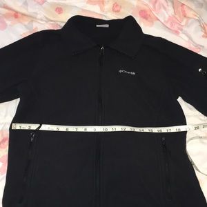 Columbia Women’s Black Fleece Zip Up